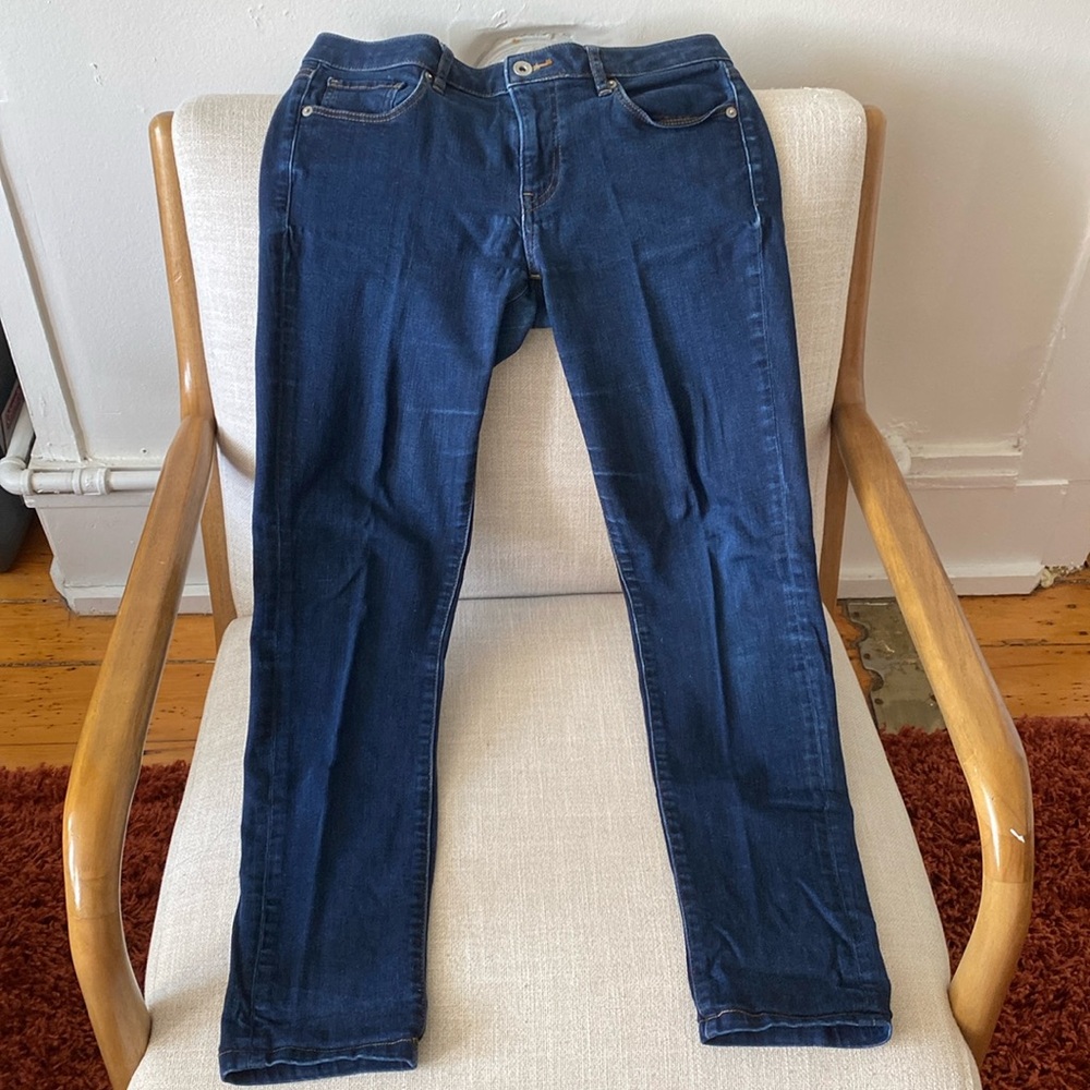 Uniqlo Medium Rise Regular Fit Straight Leg Jeans